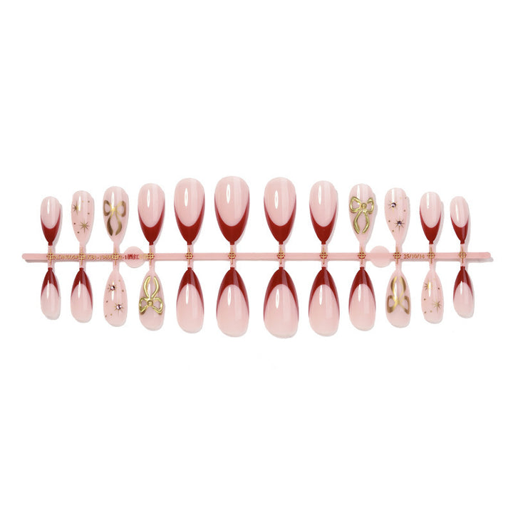 Artful nail set with glitter and heart design Stornfield