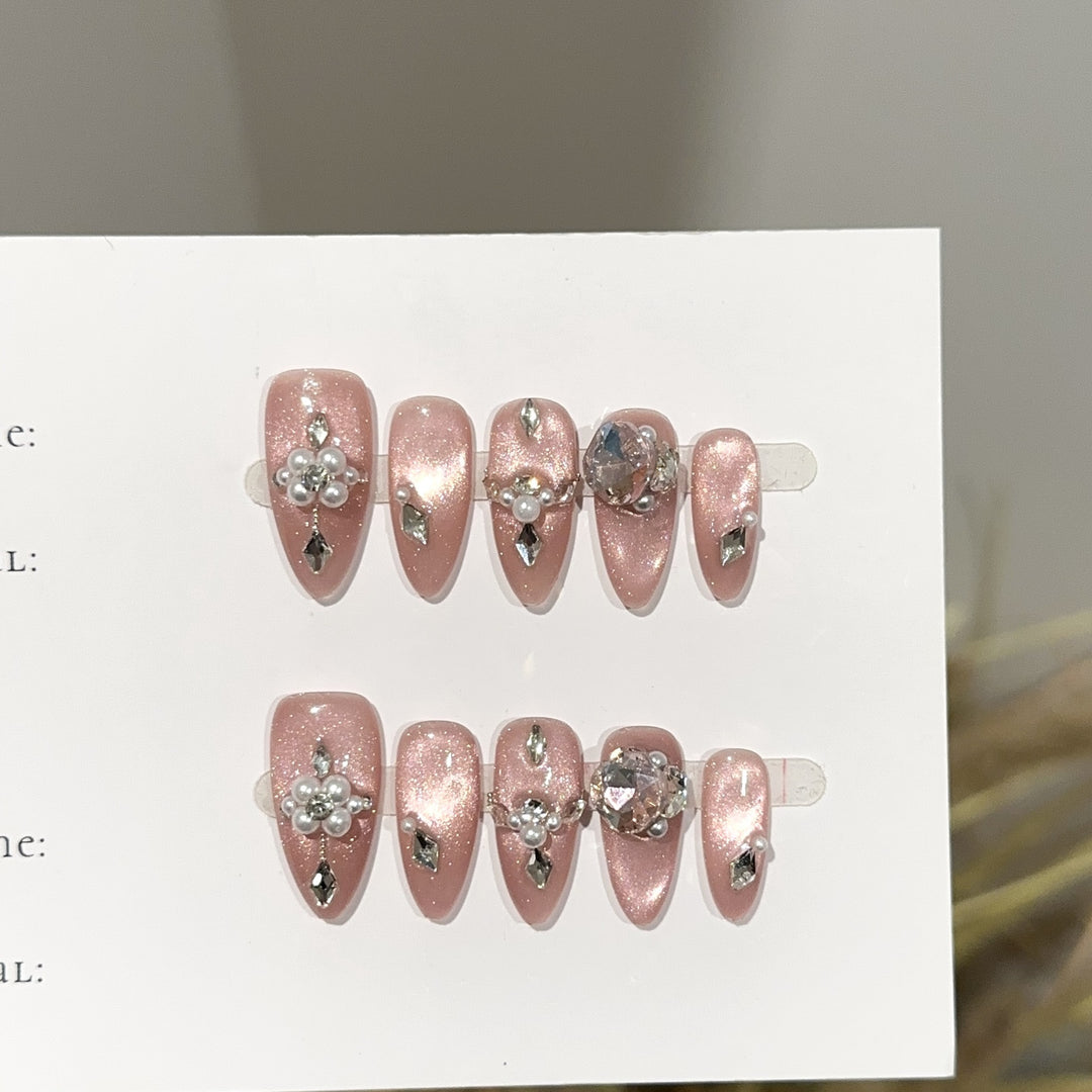 Glamorous Press-On Nail Art Set with Pearl and Stone Accents