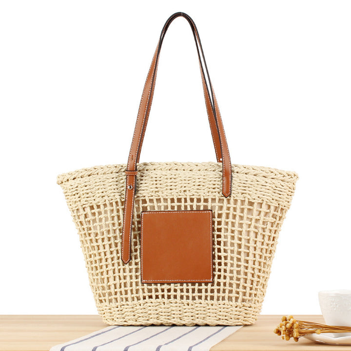 Braided bast bag with leather application Stornfield