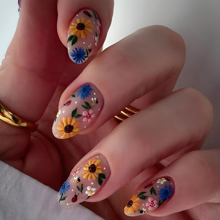 Floral Embellished Press-On Nail Art Set Stornfield
