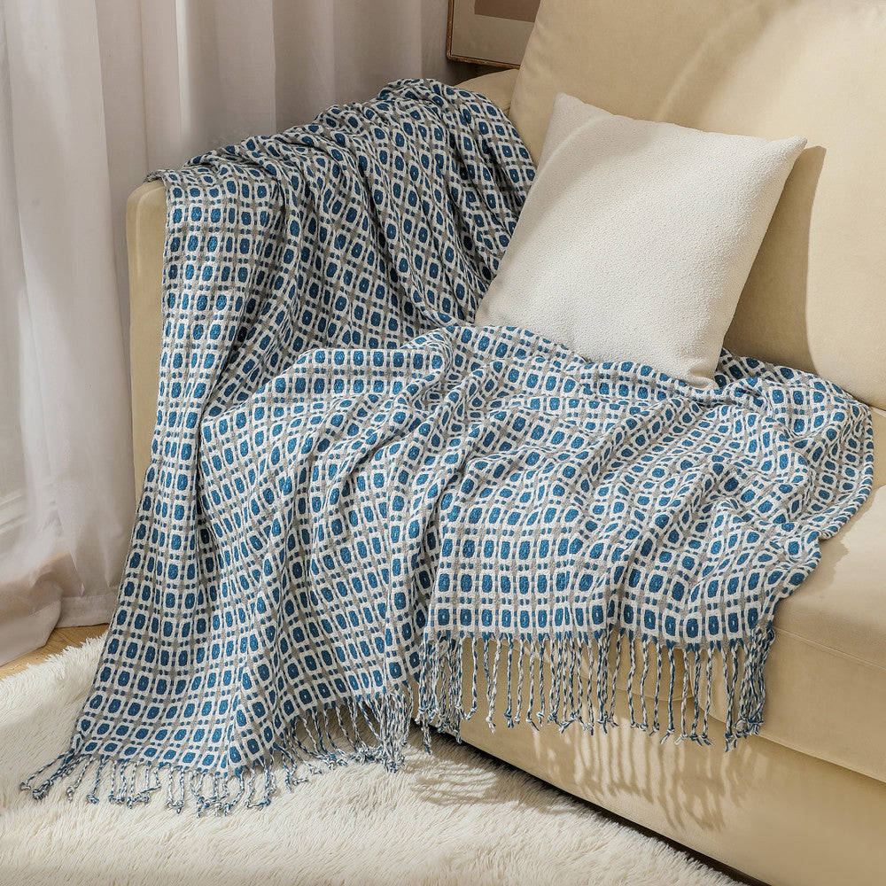 Geometric Patterned Throw Blanket