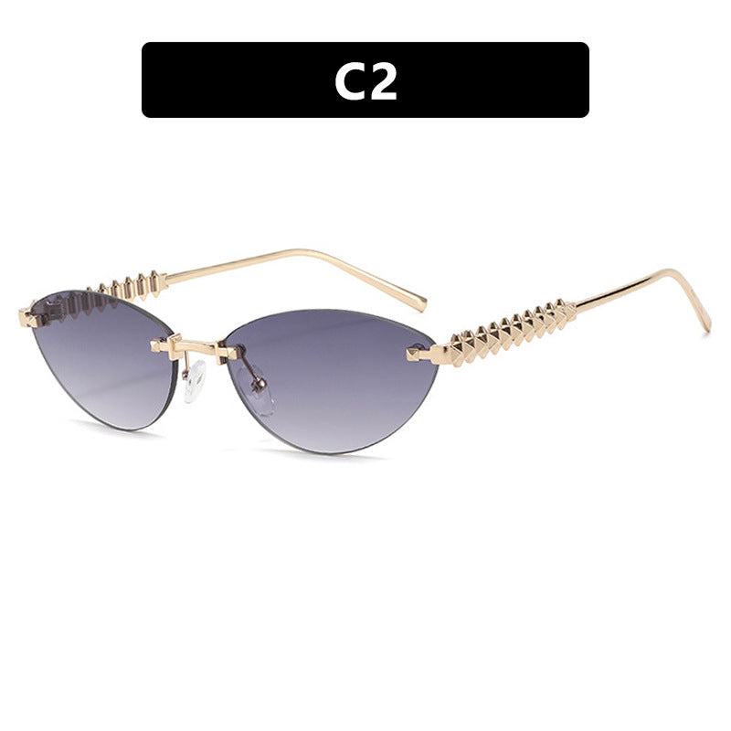 Women's sunglasses in modern, geometric design with stylish metal frame and UV protection Stornfield