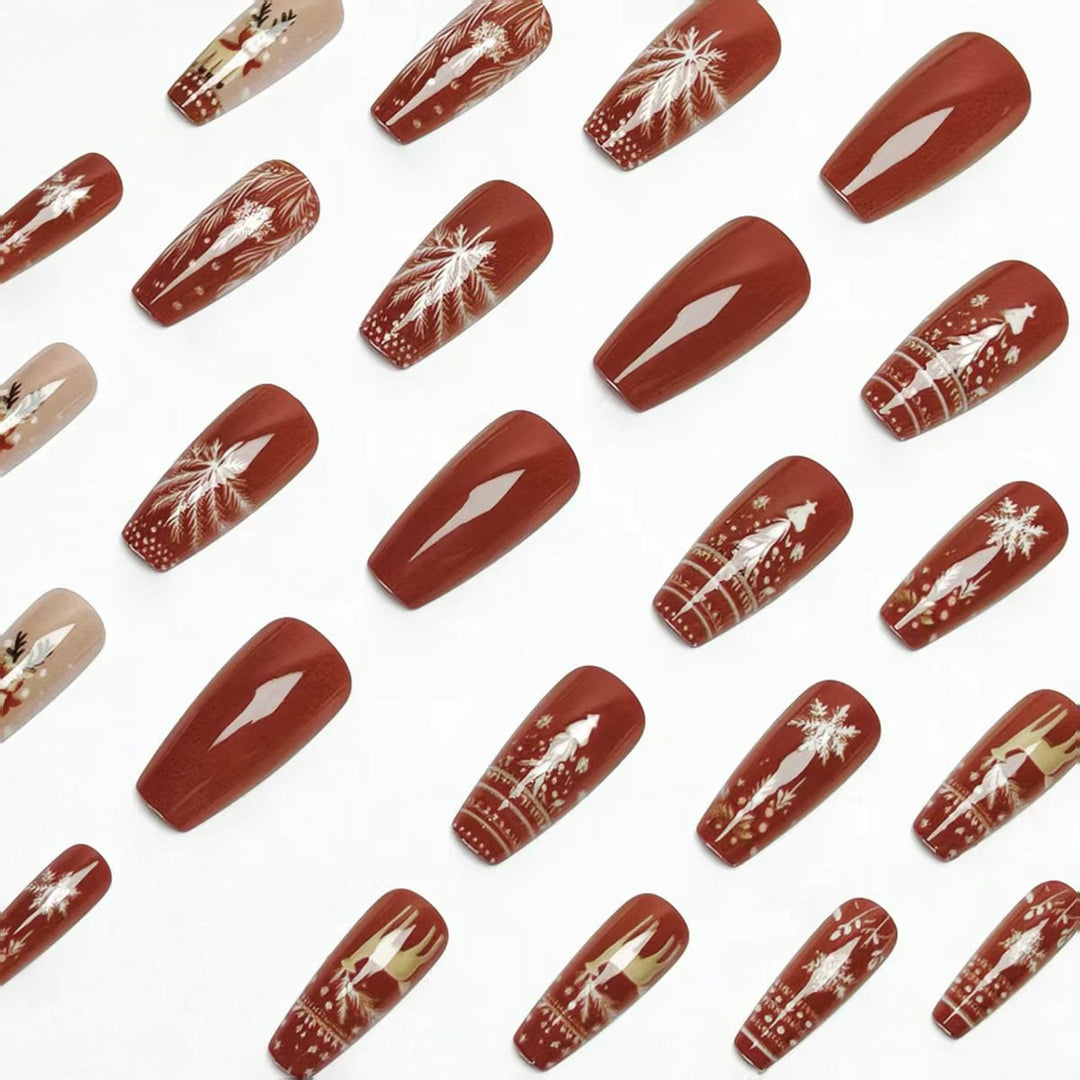 Artificial nails with festive reindeer and snowflake design Stornfield