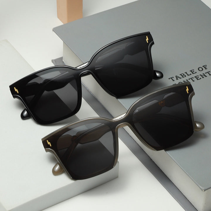 Women's Stylish Sunglasses with Stylish Frame Stornfield
