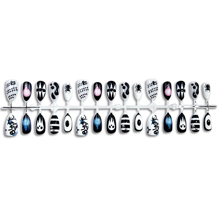 Theatrical Halloween-Themed Press-On Nail Art Set
