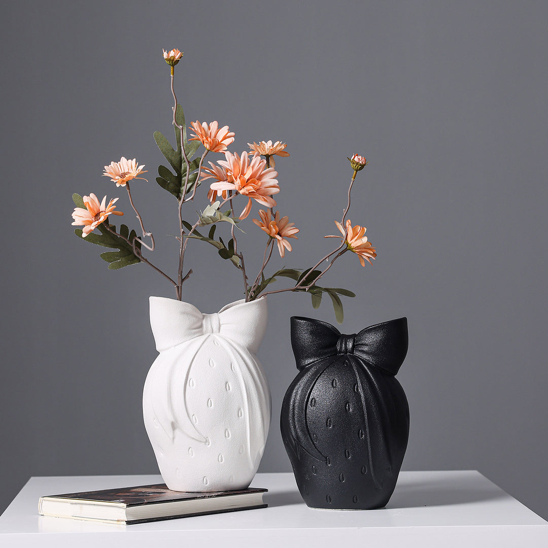Nordic Knit-Top Ceramic Vase