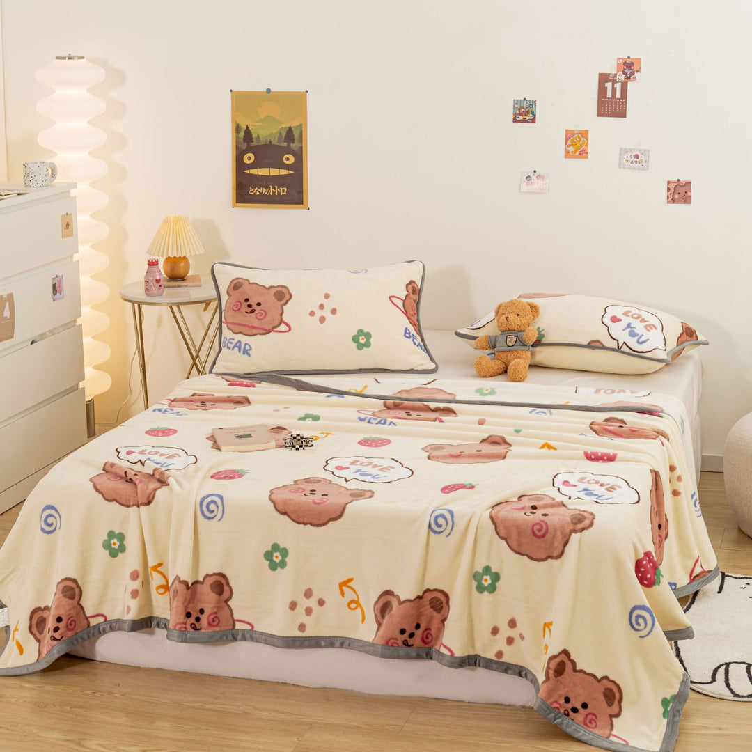 Plush Floral Bedspread and Pillowcase Set