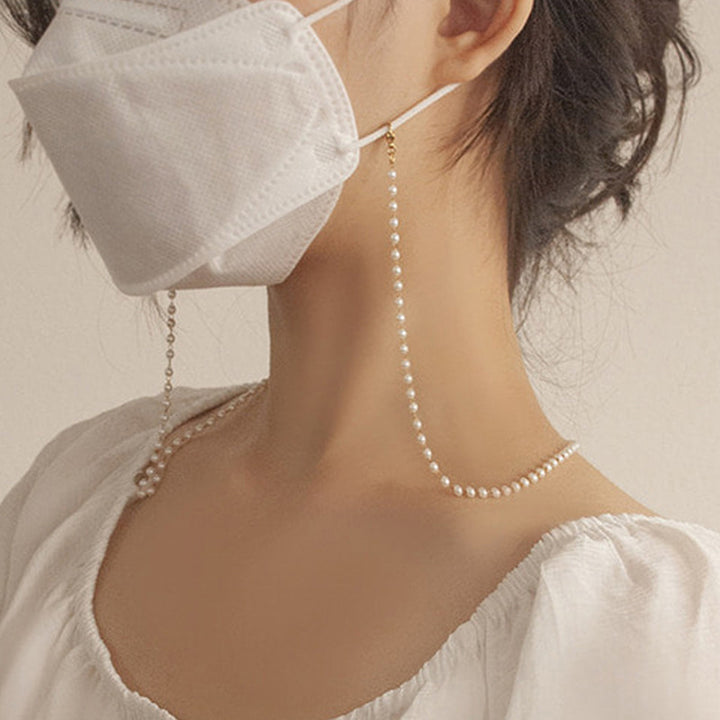 Elegant Pearl Necklace Stornfield