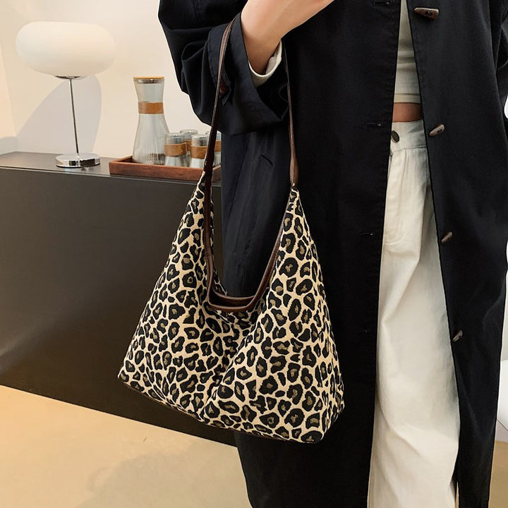 Stylish Leopard Print Hobo Bag Stornfield