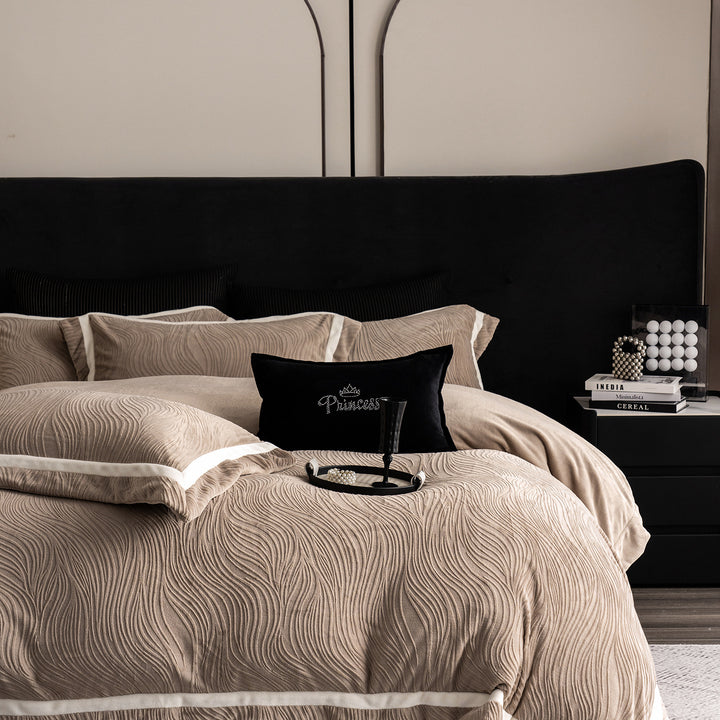 Luxurious velvet bedding set with relief structure and decorative trim