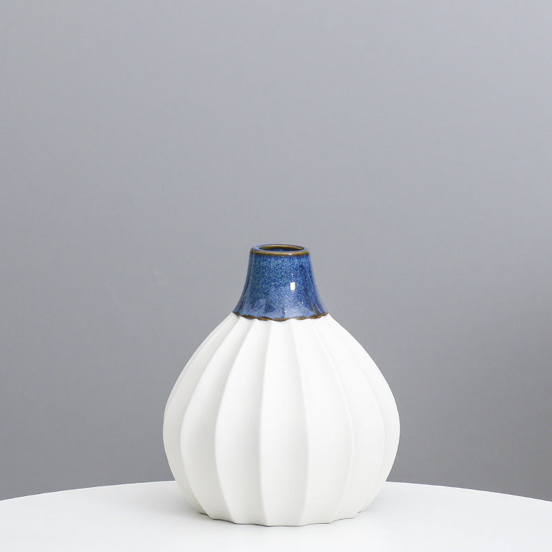 Artistic Curved Ceramic Vase Stornfeild