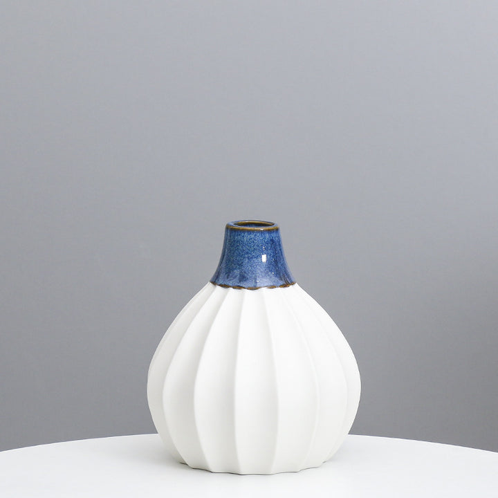 Artistic Curved Ceramic Vase Stornfeild