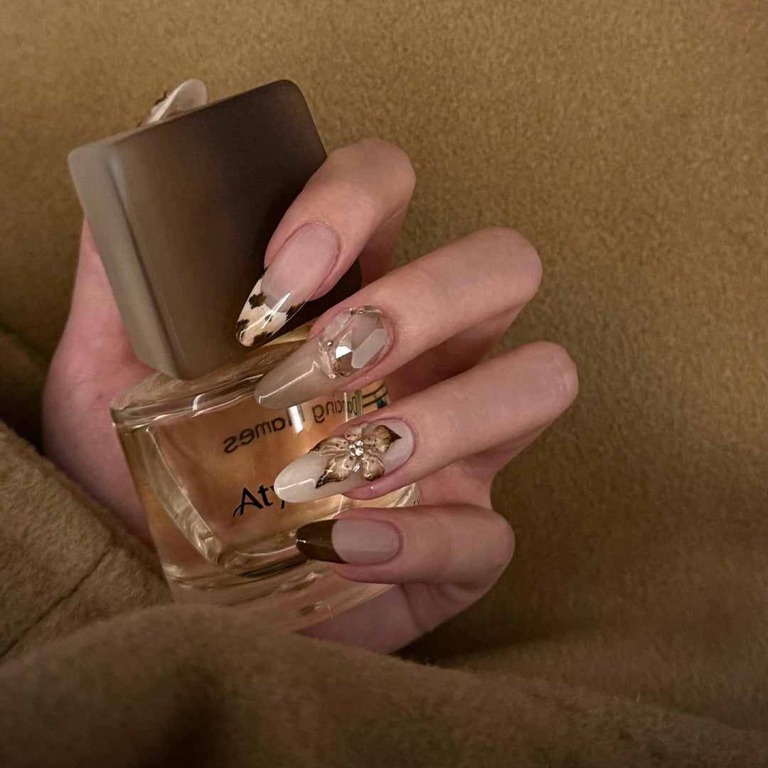 Artificial nail tips with Elegant 3D Design Stornfield