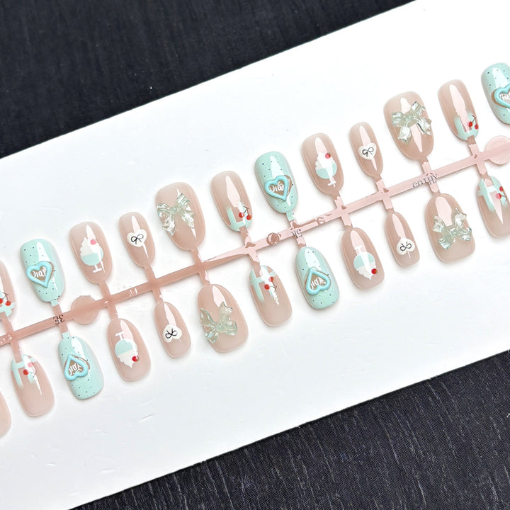 Creative Themed Press-On Nail Set