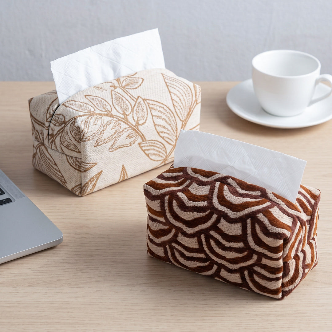 Decorative tissue box cover with floral design