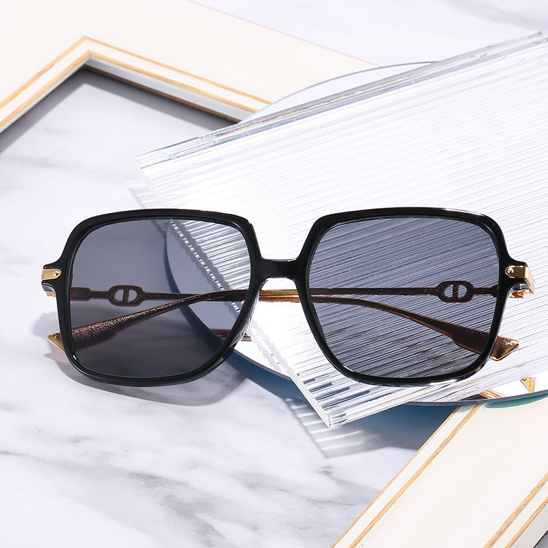 Oversized Chic Square Frame Sunglasses Stornfield