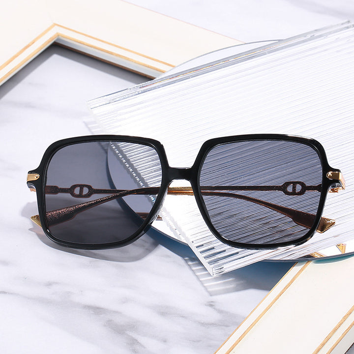 Oversized Chic Square Frame Sunglasses Stornfield