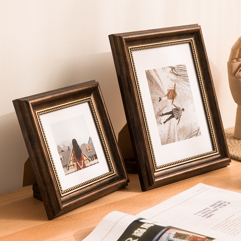 Vintage-Inspired Ornate Photo Frame