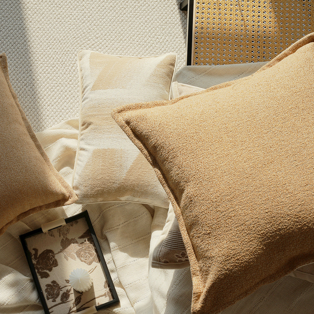 Designer cushions with abstract pattern