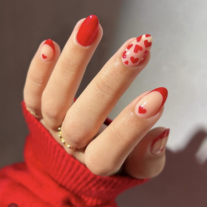 Artistic Cool Nail Art with Hearts Stornfield