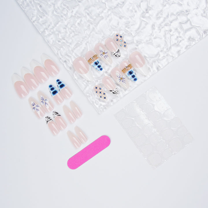 Premium Self-Adhesive Art Nails Stornfield