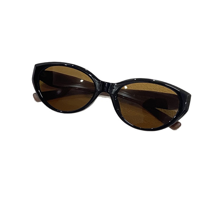 Fashionable Cat-Eye Sunglasses for Stylish Outfits Stornfield