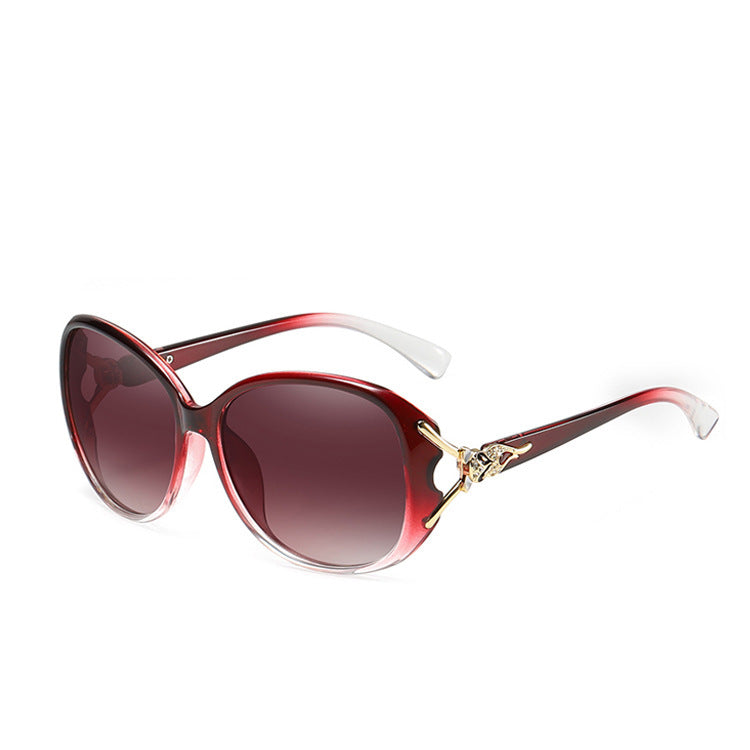 Women's Cat-Eye Sunglasses with Luxurious Golden Accents Stornfield