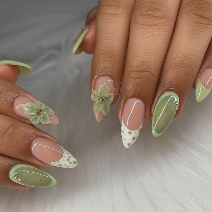 Nature-Inspired Press-On Nail Art Set Stornfield