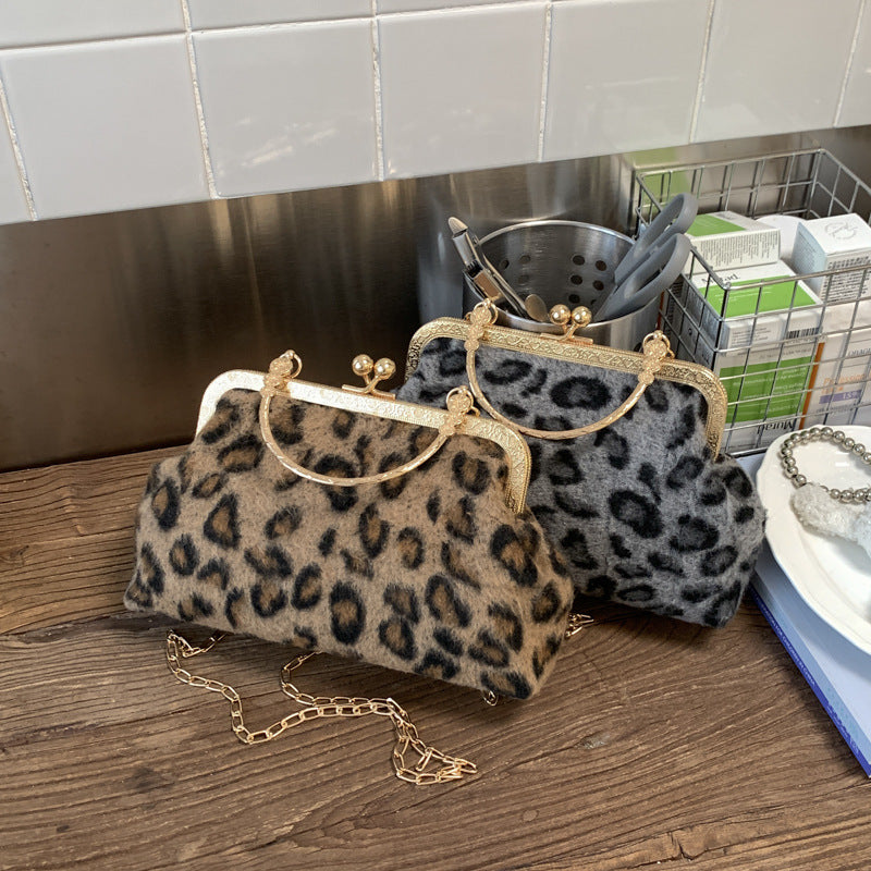 WoElegant Leopard Print Evening Handbag Stornfield
