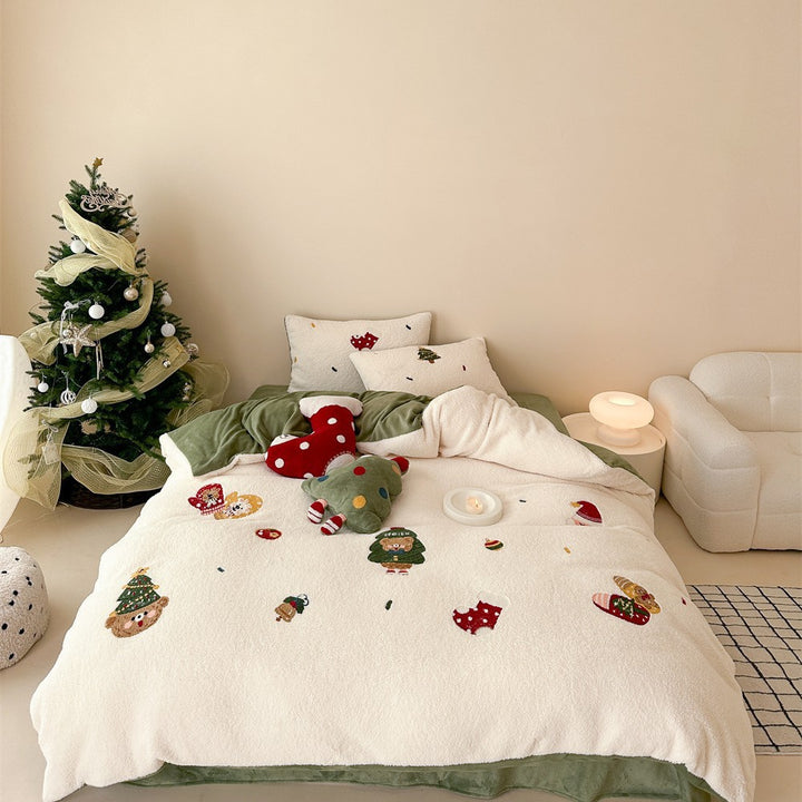 Festive Sherpa Duvet Cover Set with Embroidered Holiday Appliqués and Reversible Velvet-Feel Backing