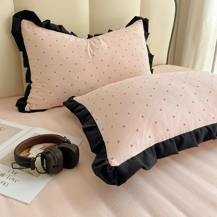 Polka Dot Ruffled Edge Duvet Cover and Pillowcase Set