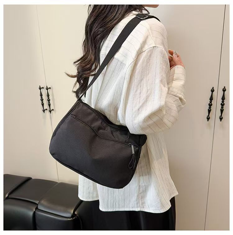 Versatile Crossbody Stornfield