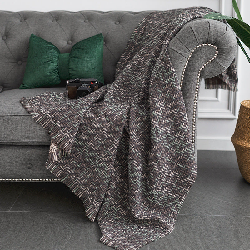 Throw blanket and plaid with herringbone structure, soft cotton blend and decorative fringes Stornfield
