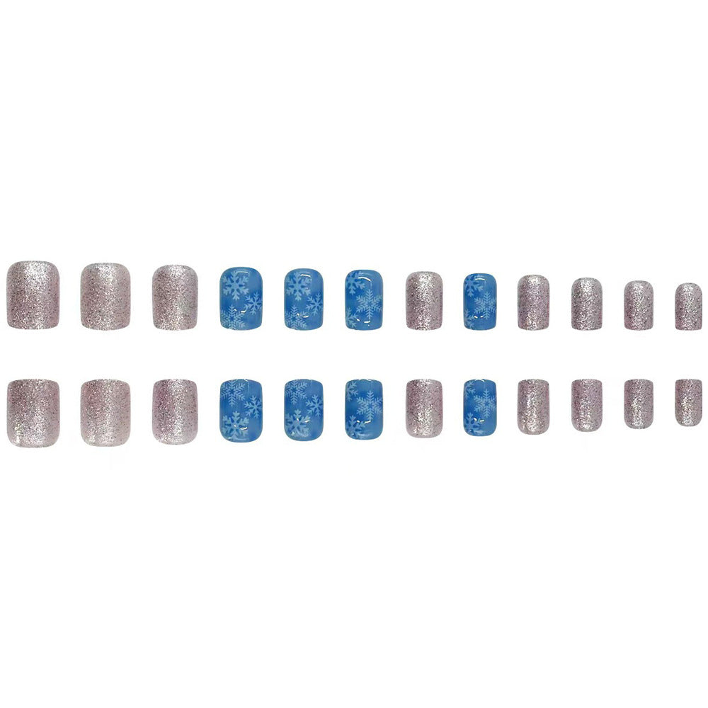 Winter-Themed Press-On Nail Art Stornfield