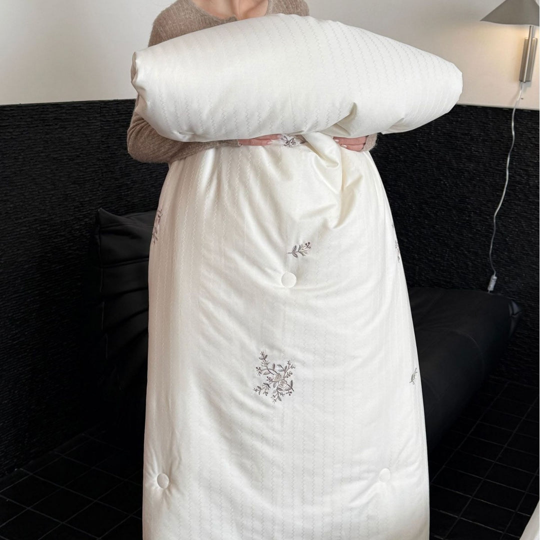 Tufted Embroidered All-Season Down-Alternative Duvet Insert