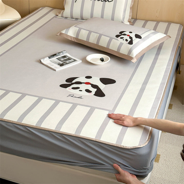 Fitted sheet with non-slip edging, cute panda print & striped border
