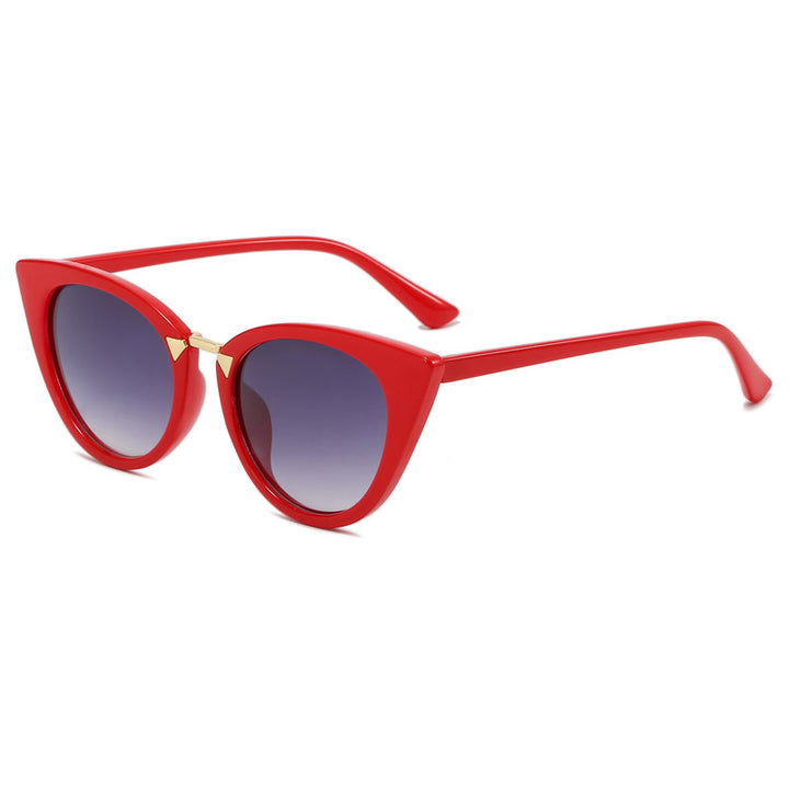 Ladies Cat-Eye Sunglasses with Elegant Golden Detail Stornfield