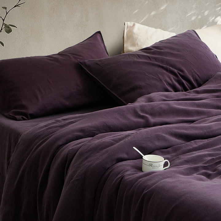 Linen bedding set