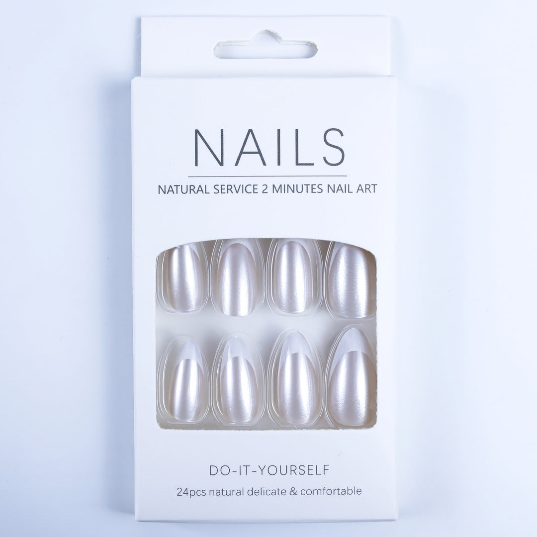 Artificial nails in elegant French tip design Stornfield