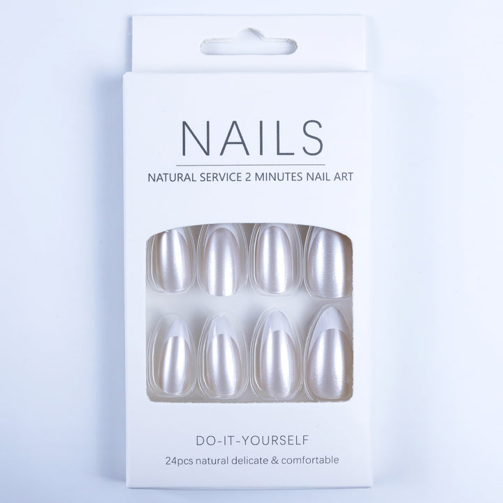 Artificial nails in elegant French tip design Stornfield
