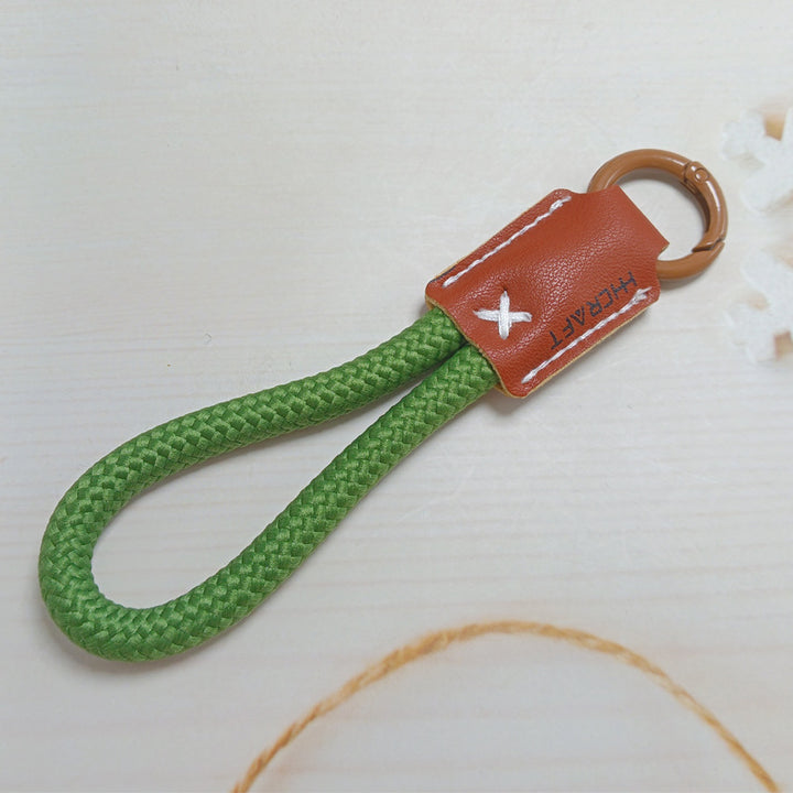 Fashionable and Durable Keychain Holder Stornfield