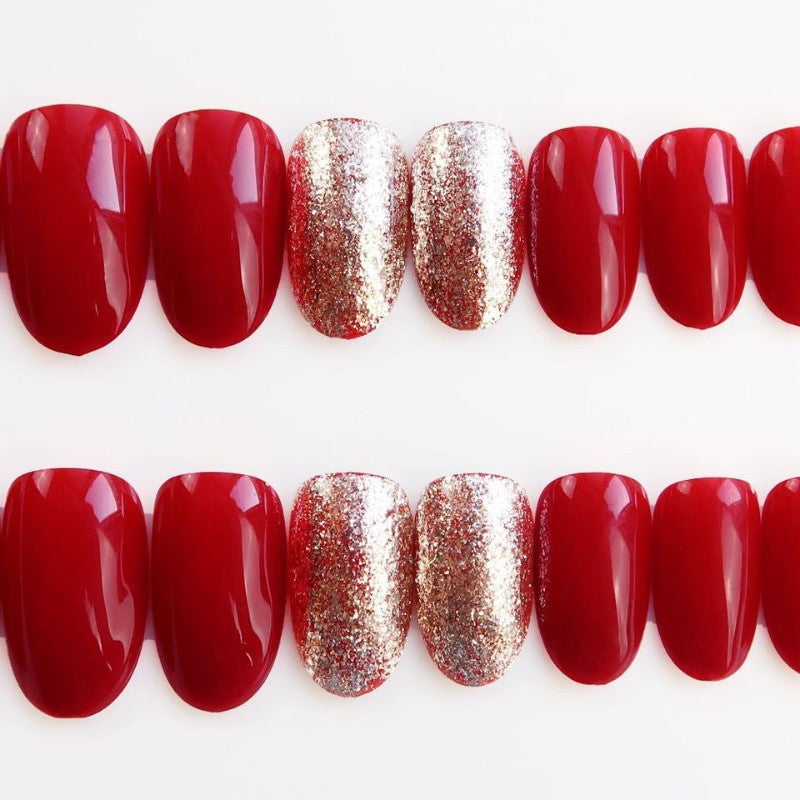Glamorous Press-On Nail Set with Sparkling Accent Stornfield