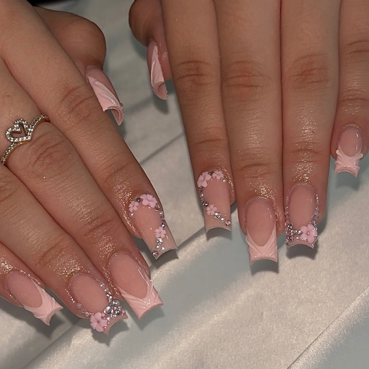 Elegant Floral Acrylic Press-On Nail Set Stornfield