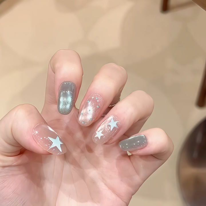 Nail design with galaxy effects Stornfield