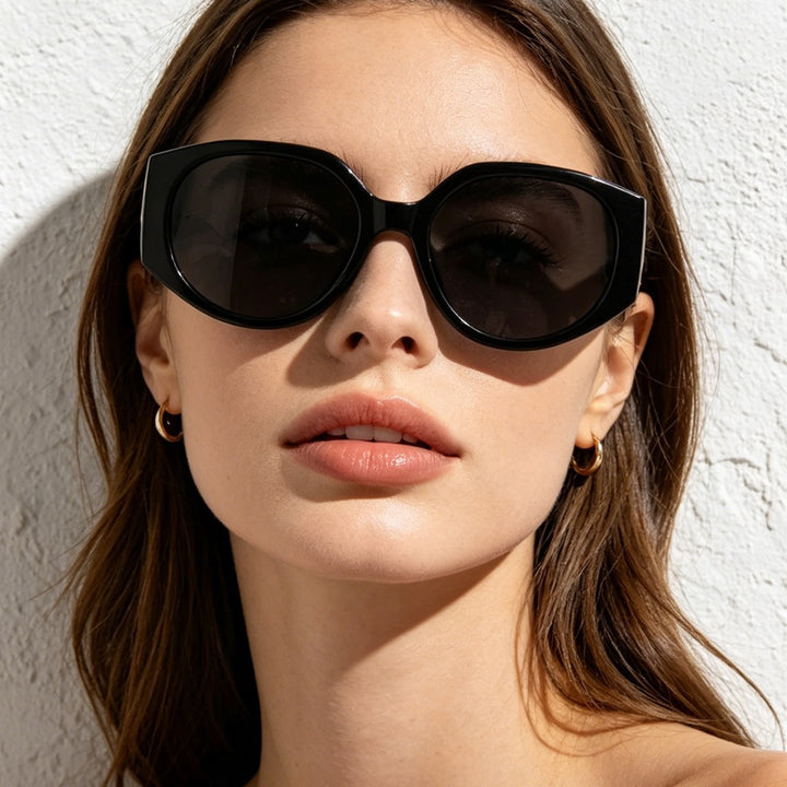 Ladies stylish sunglasses with elegant frame Stornfield