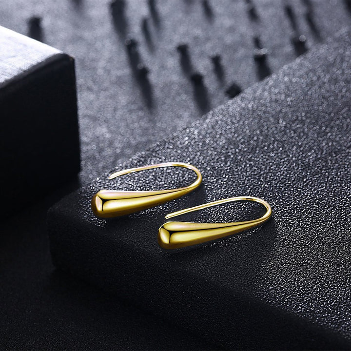 Elegant Teardrop Dangle Earrings Stornfield