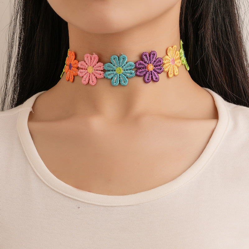 Blumen Choker Necklace Stornfield