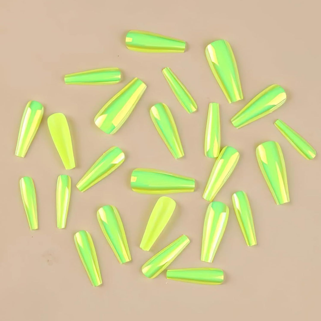 Glossy Artificial Nails Set Stornfield