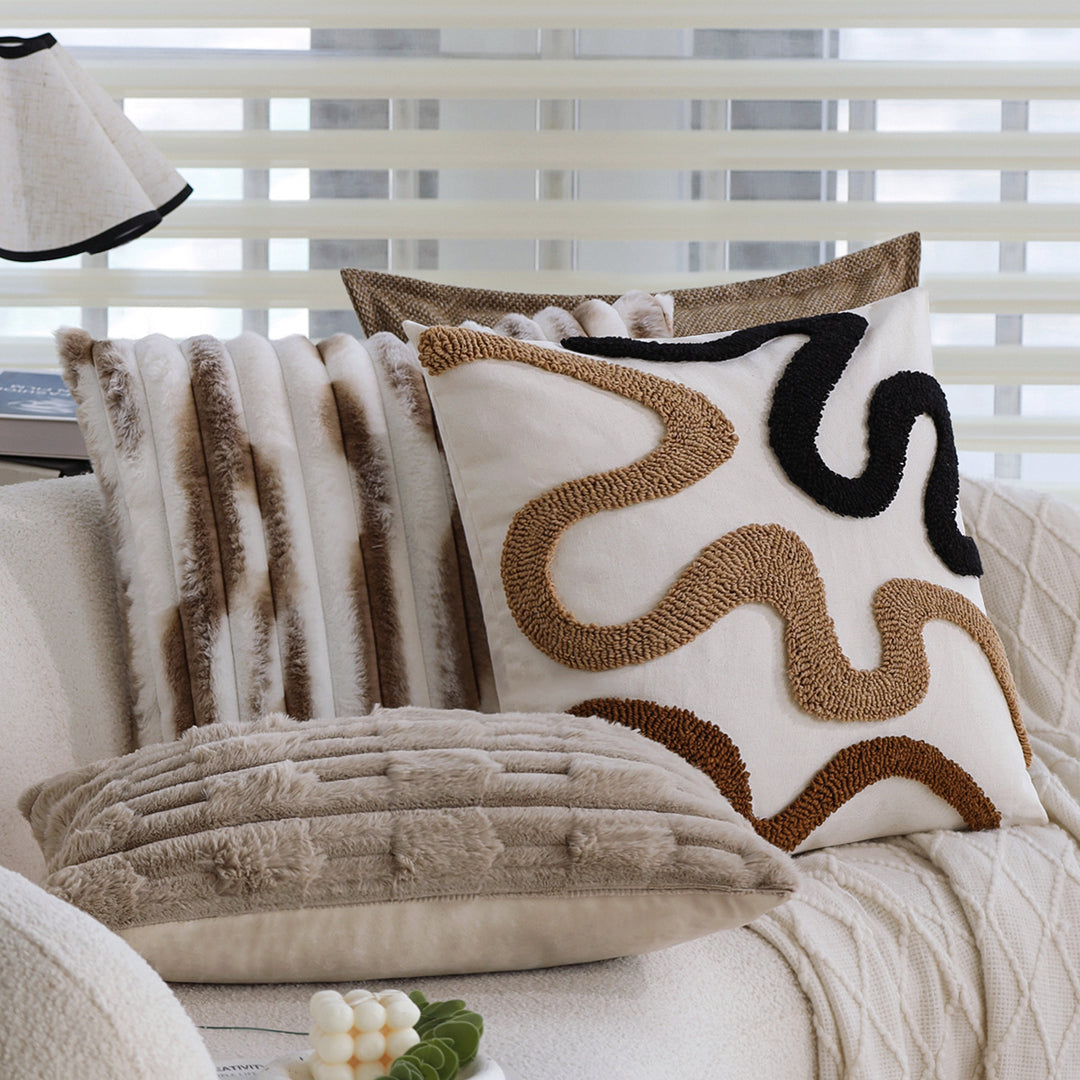 Square cushion cover Stornfield made of mottled tweed-boucle weaving with fine piping edge