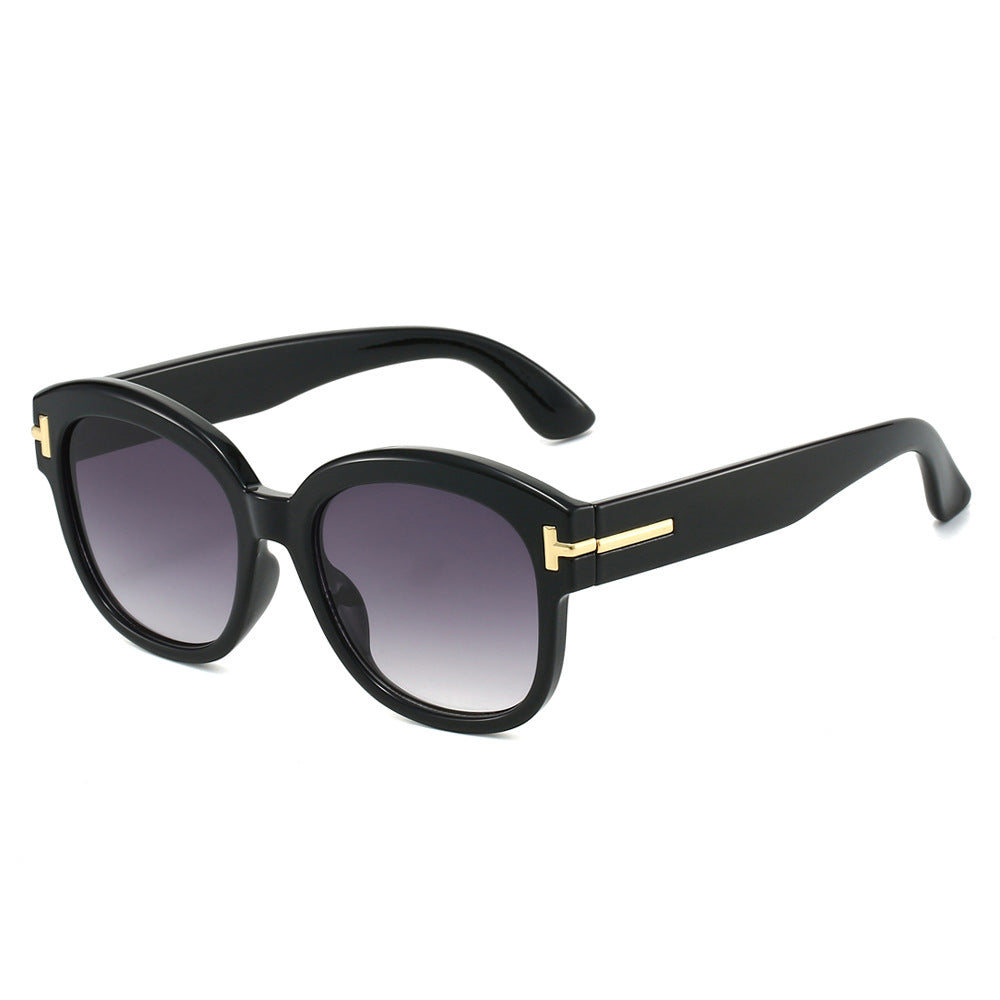 Chic Oversized Frame Sunglasses Stornfield